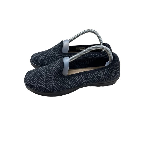 Skechers Shoes - Skechers Women's On The go Bliss Loafer Size 9.5